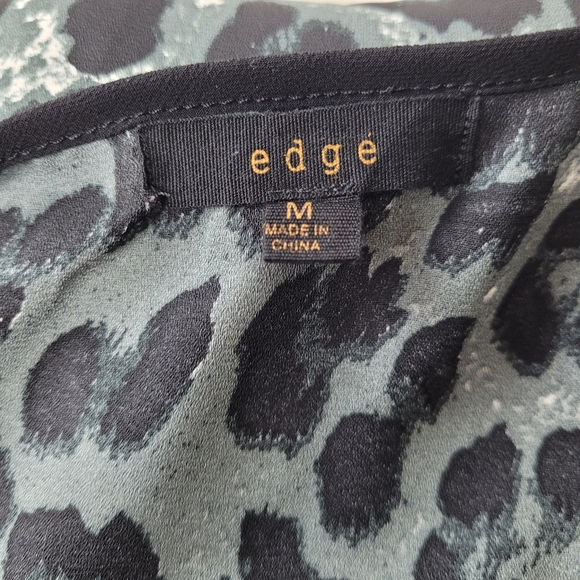 EDGE Blouse Sleeveless Animal Print Size Medium - Picture 7 of 8